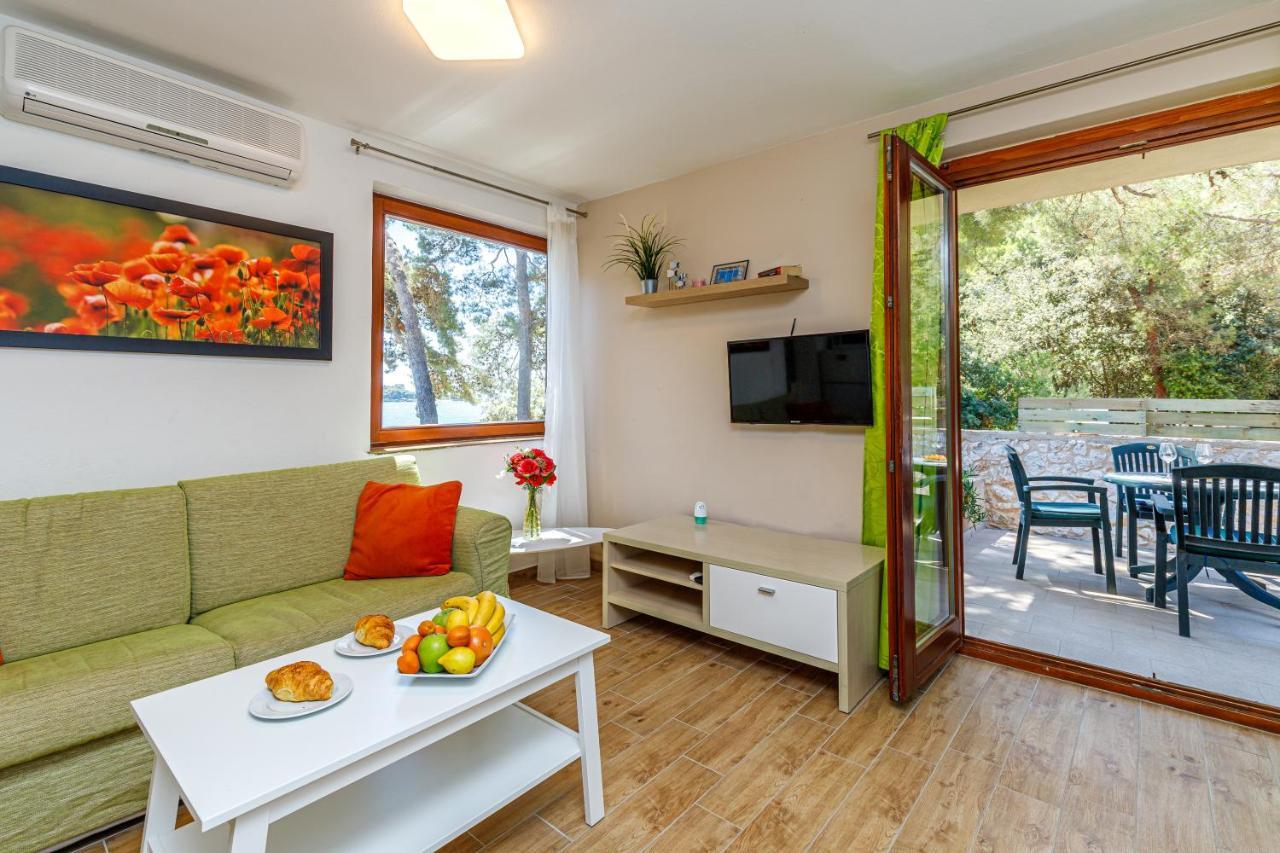 Al Mare Apartments Rovinj Exteriör bild